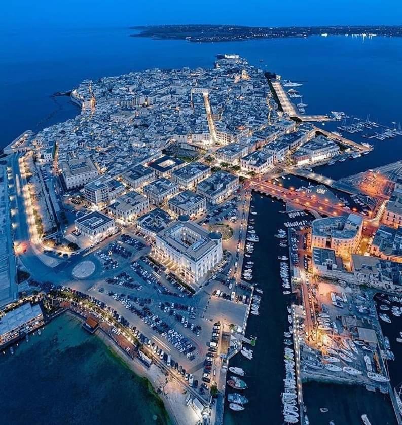 Bnb Cheope Сиракузы Экстерьер фото